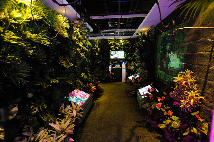 110222_intel_2.jpg