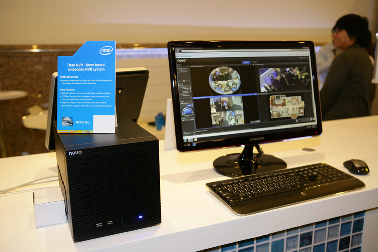 111018_intel_3.jpg