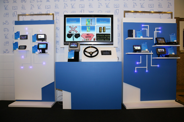 111018_intel_7.jpg