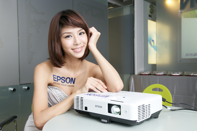 111117_epson_3.jpg