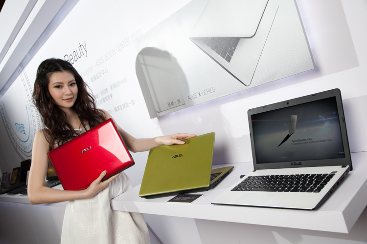 12040425_asus_5.jpg