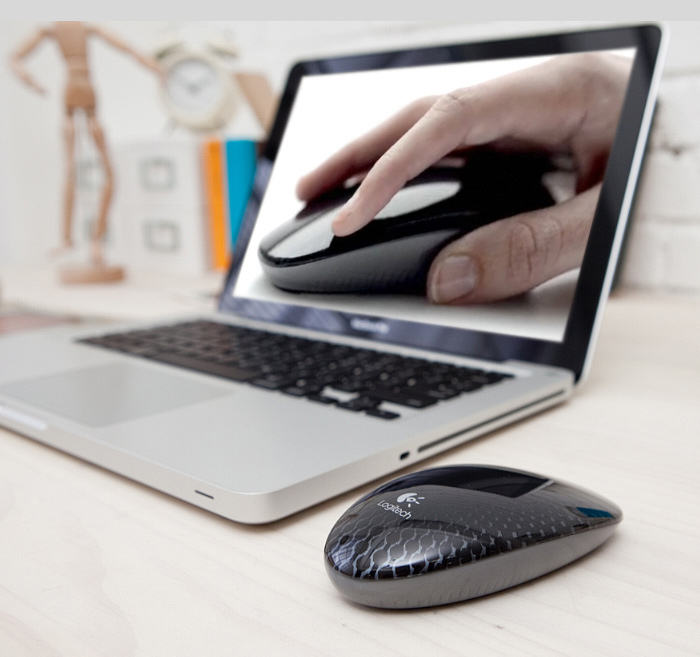 120410_logitech_4.jpg