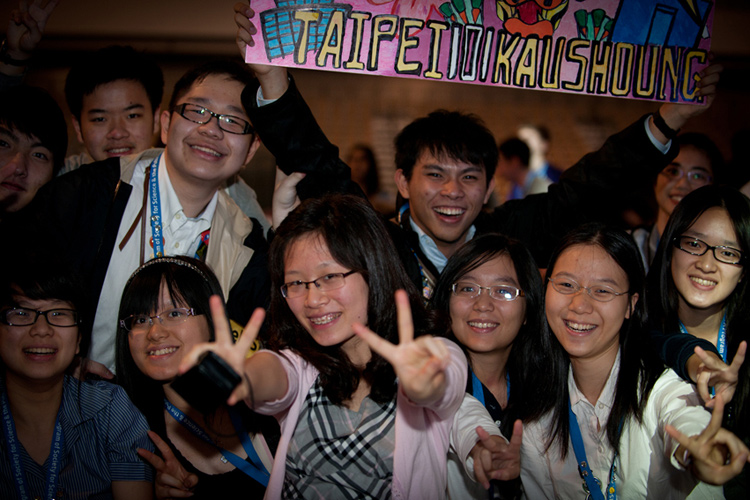 120518_intel.jpg