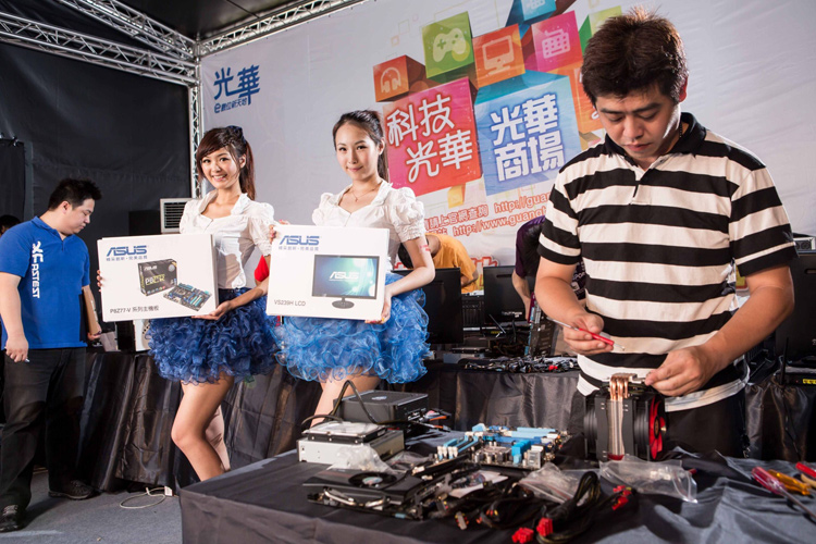 120716_asus_3.jpg