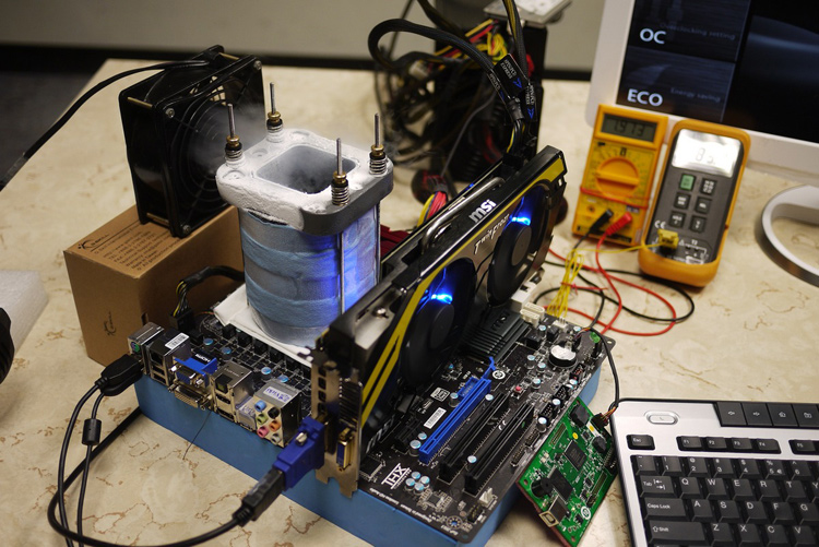 121015_amd.jpg