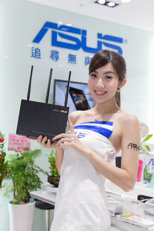 131014_asus_1.jpg