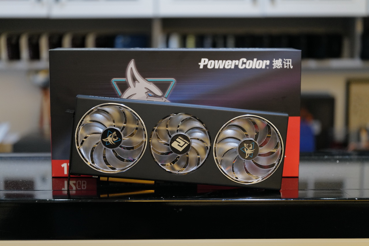 再會了RDNA 3,看PowerColor Hellhound AMD Radeon RX 7700 XT 12GB GDDR6溫度,功耗,遊戲效能,內容創作測試