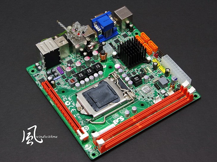 EH55ITX03.jpg