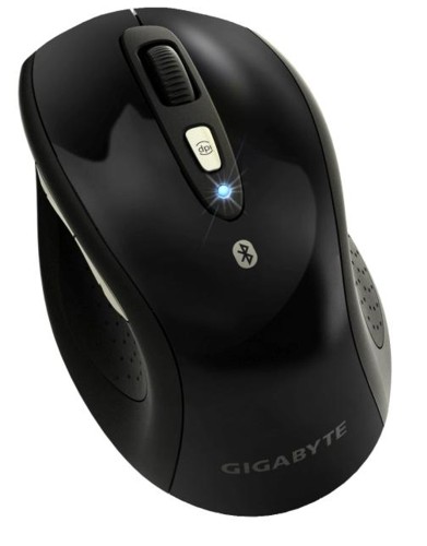 gigabyte_M7700B.jpg