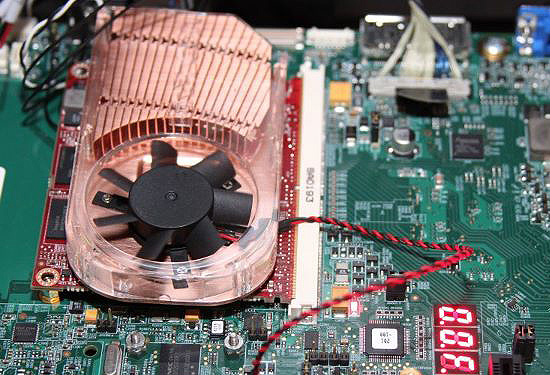 amd_radeon_7000_southern_islands_demo_1.jpg