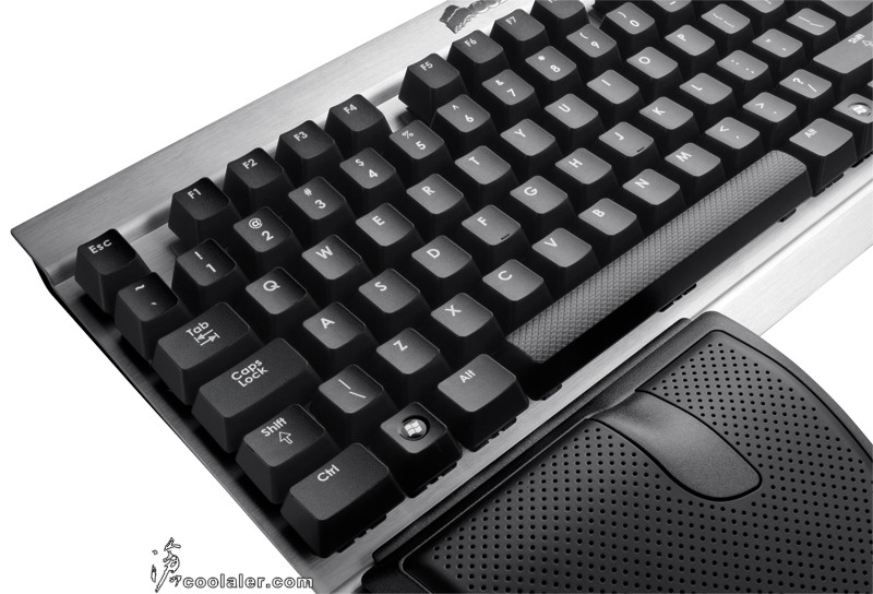 corsair_vengeance_k60_2.jpg