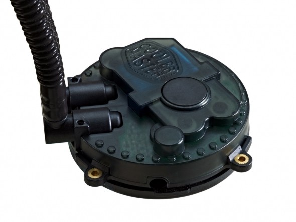 coolermaster_seidon_120m_2.jpg