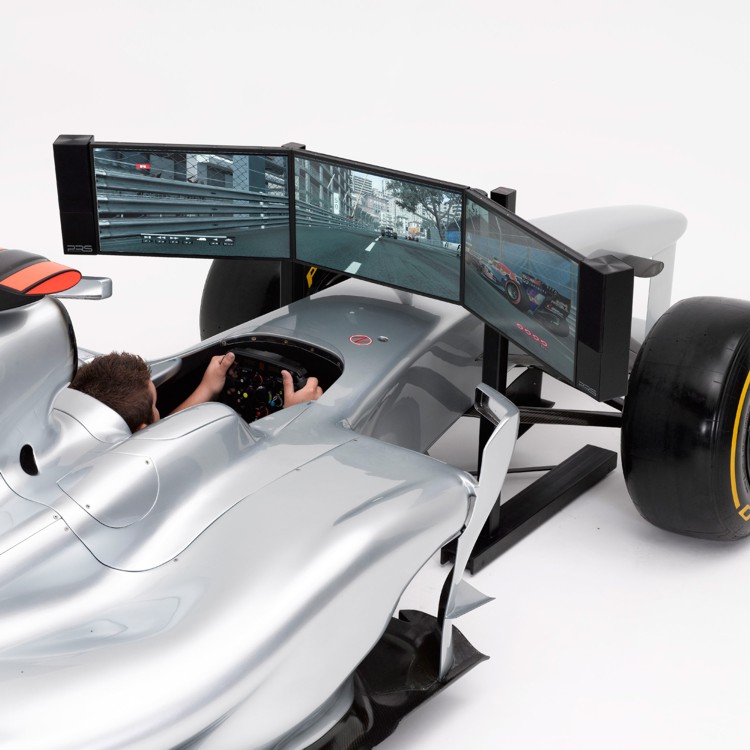 Full-Size-Formula-1-Racing-Simulator-2.jpg