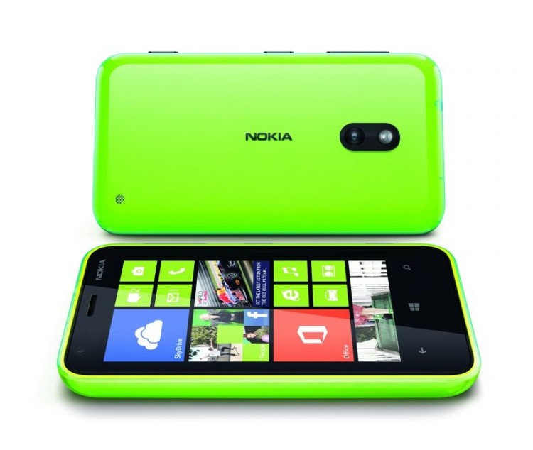 nokia_lumia_620_2.jpg