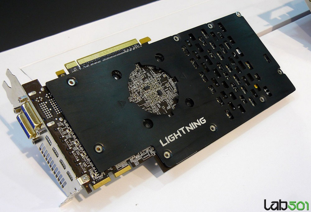 msi_r7970_lightning_3.jpg