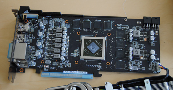 asus_dcii_3.jpg