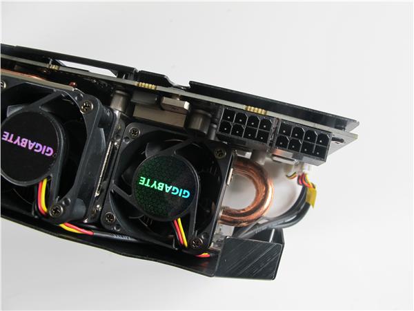 gigabyte_hd7970soc_10.jpg