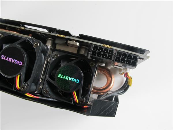 gigabyte_hd7970soc_10.jpg