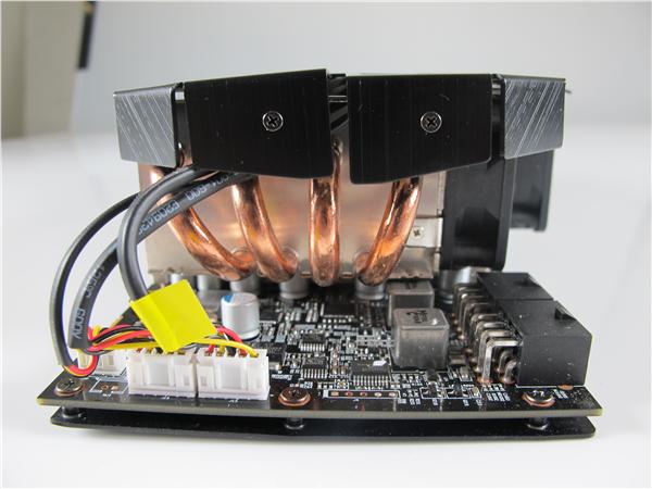 gigabyte_hd7970soc_2.jpg