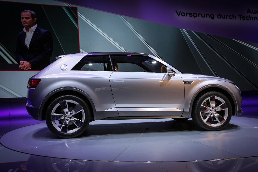 audi_crosslane_coupe_concept_13.jpg