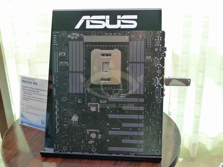 asus_p9x79-e_ws_2.jpg