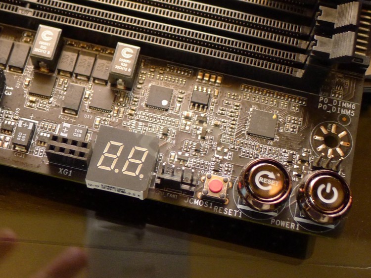 evga_x79_dark_5.jpg