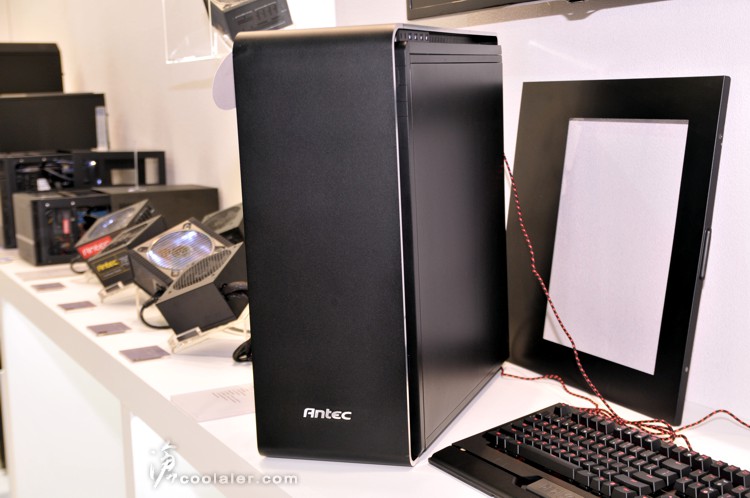 computex_antec_2.jpg