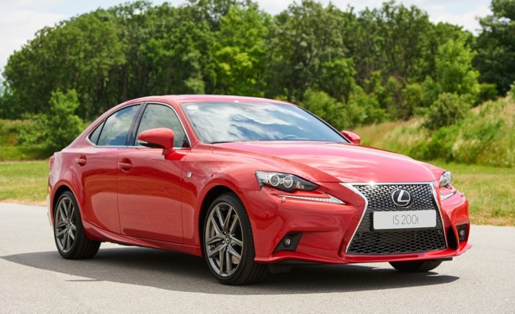 2015-Lexus-IS200t-F-Sport-1.jpg