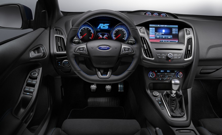 2016-Ford-Focus-RS-5.jpg