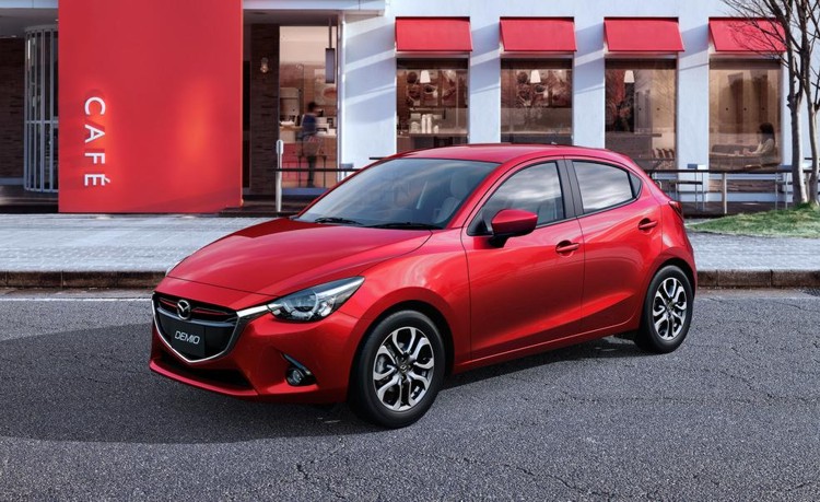 2016-mazda-2-1.jpg