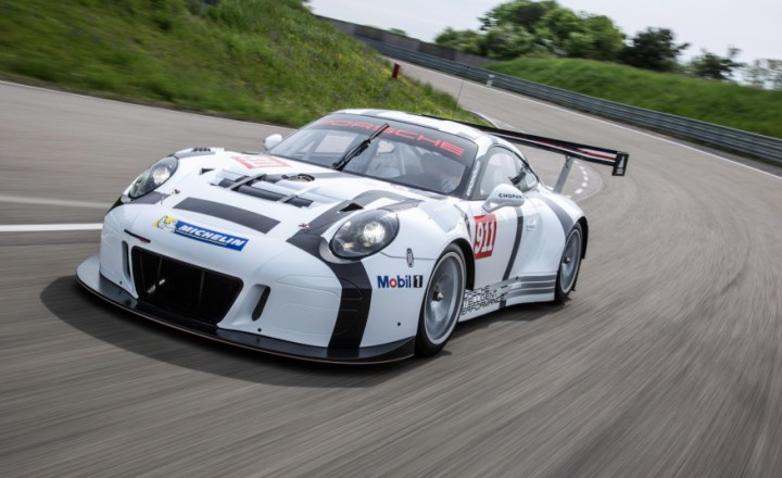 Porsche-911-GT3-R-race-car-4.jpg