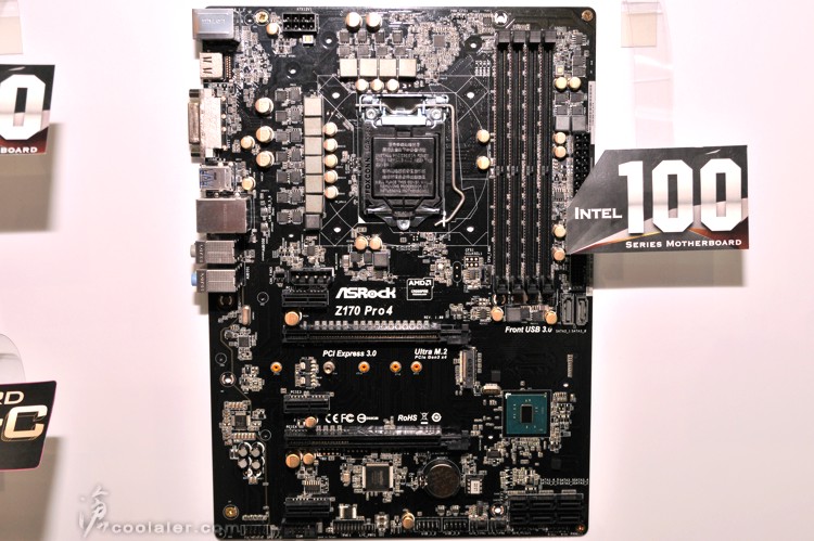 asrock_computex_8.jpg