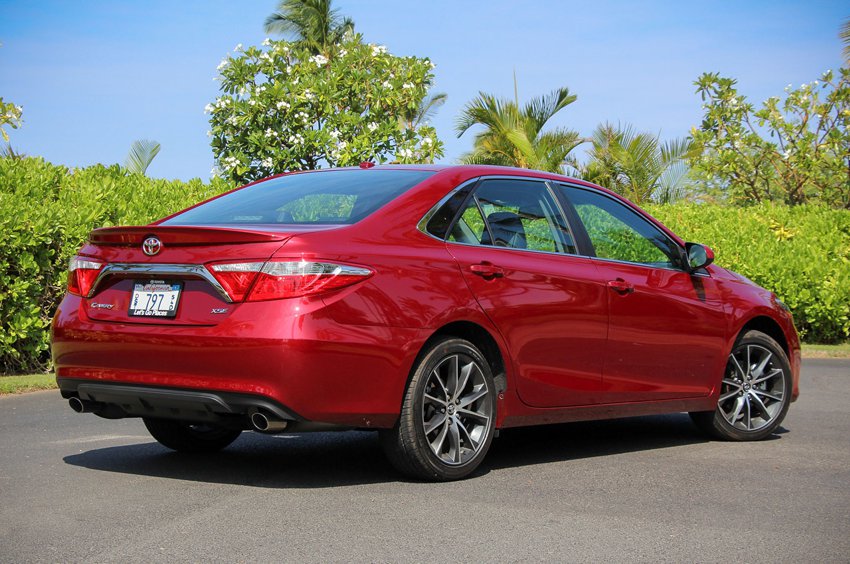 2015-toyota-camry-2.jpg