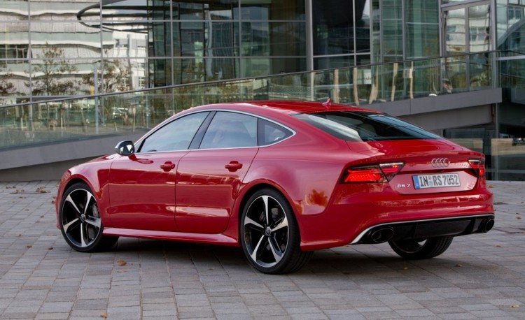 2016-Audi-RS7-2.jpg