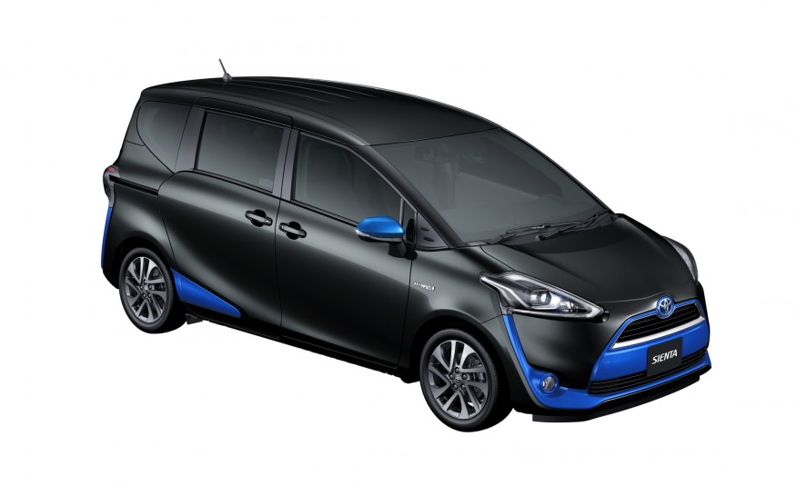 Toyota-Sienta-8.jpg