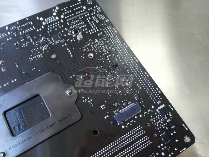 gigabyte_B150N_Phoenix_5.jpg