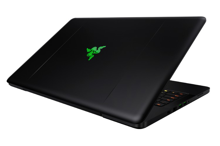 razer_blade_pro_2.jpg