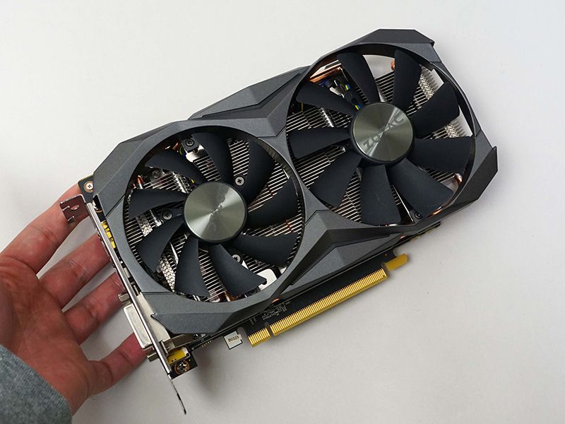 zotac_gtx1080_mini_1.jpg