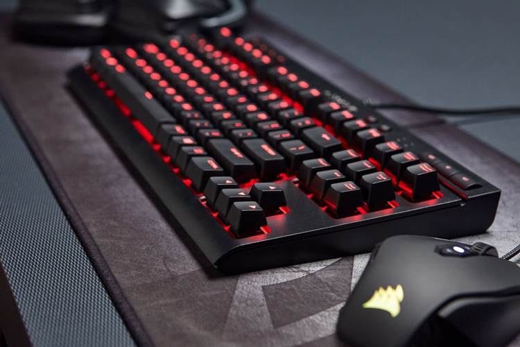 corsair_k63_1.jpg