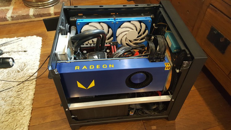 Radeon-Vega-Frontier-3.jpg