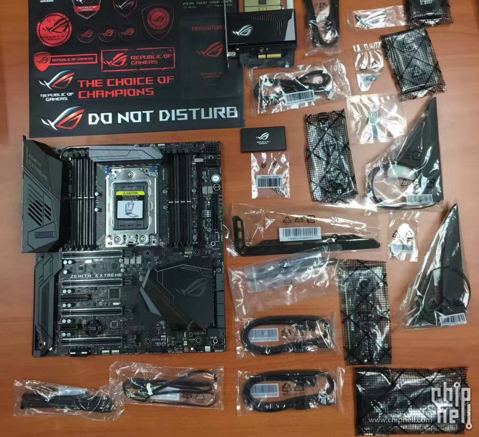 ASUS_X399_ROG_ZENITH_EXTREME_3.jpg