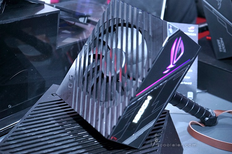 asus_thor_1200w_6.jpg