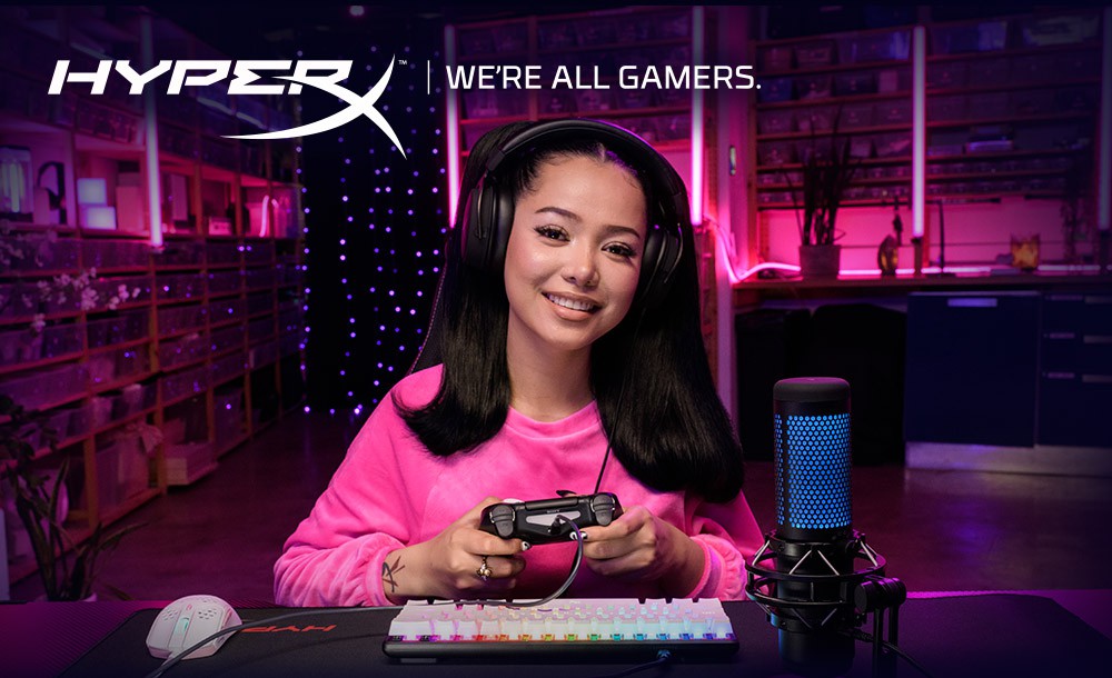 hyperx_bella-poarch_1.jpg