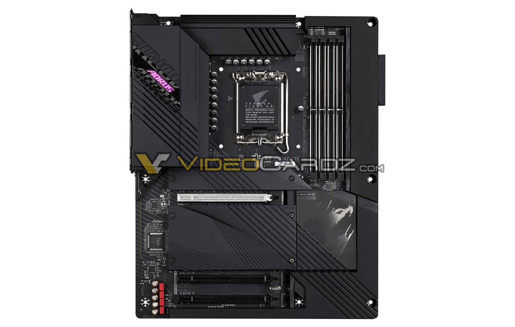 GIGABYTE-Z690-AORUS-STEALTH.jpg