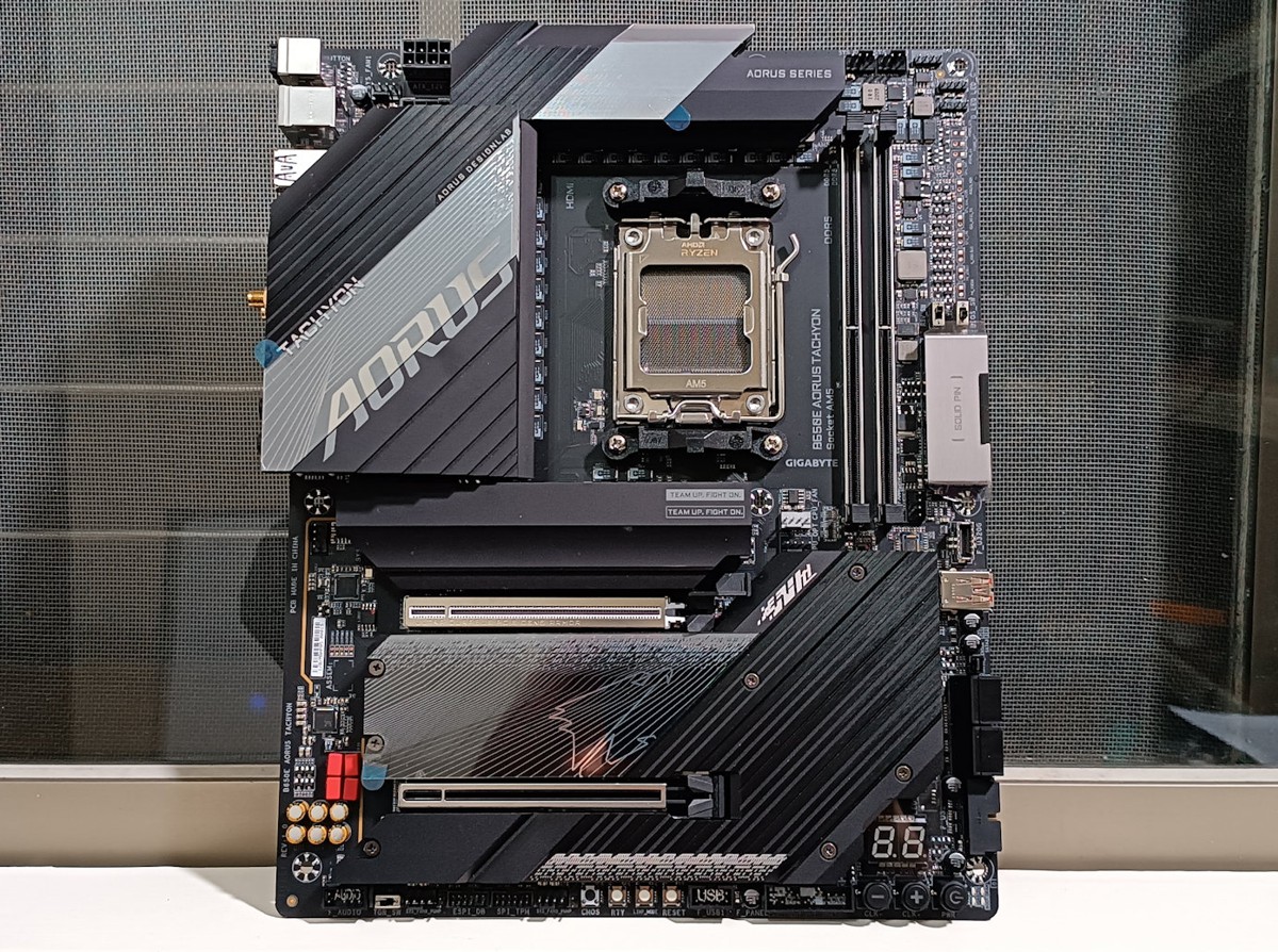 aorus_b650e_tachyou_3.jpg