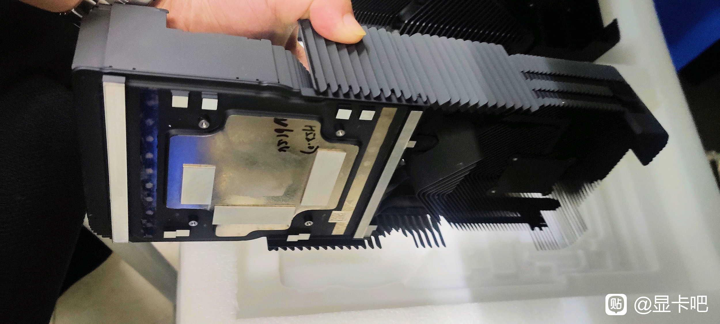 NVIDIA-RTX-40-heatsink-1.jpg