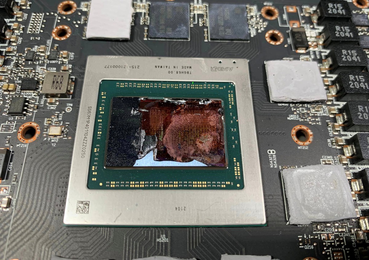 amd_rx6900_gpu_1.jpg