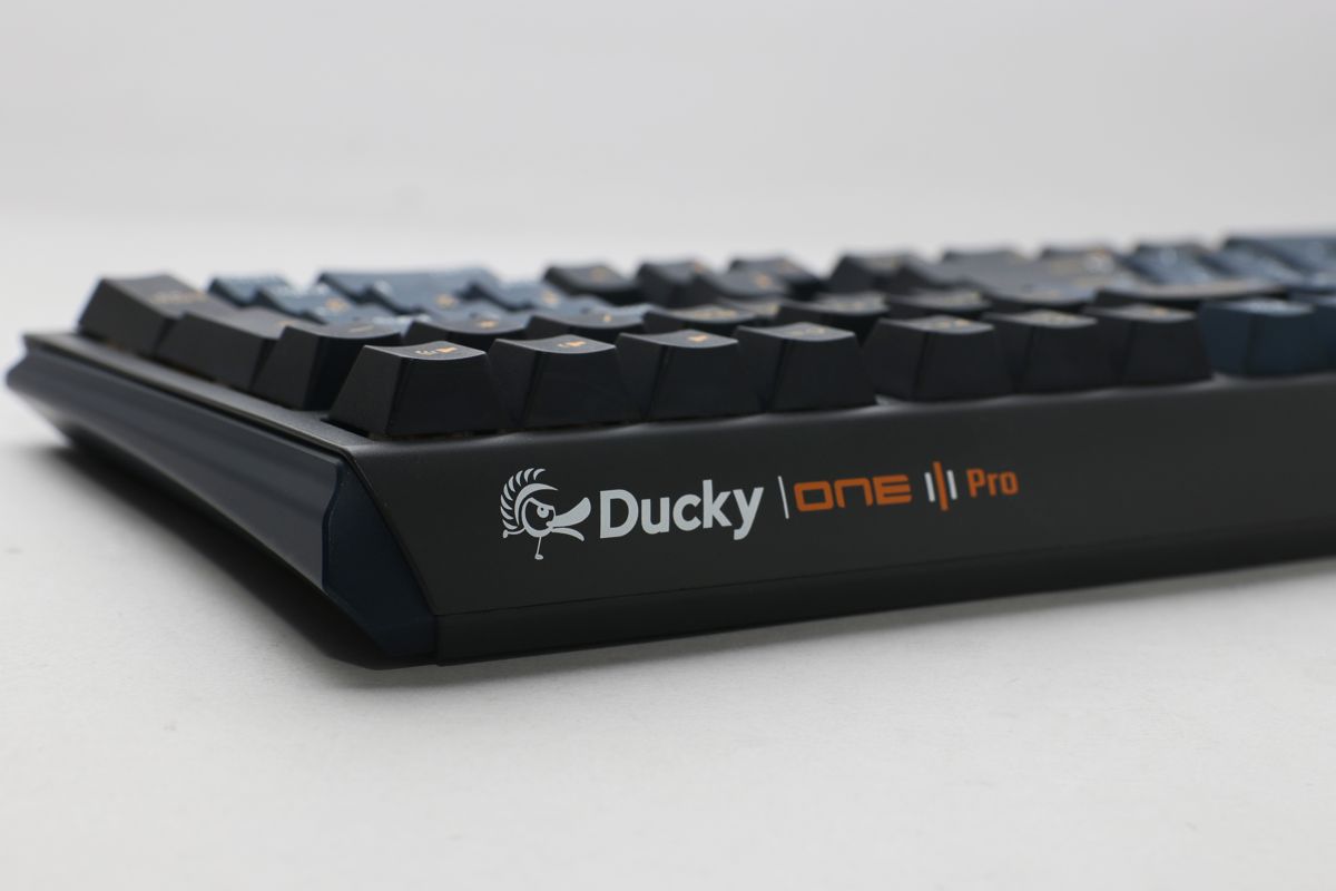 ducky_one3_pro_3.jpg