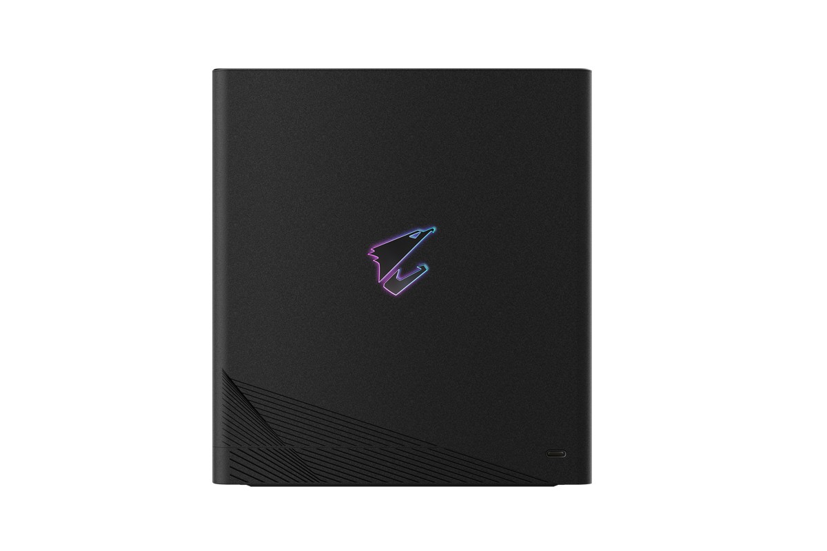aorus_rtx_5090_ai_box_2.jpg