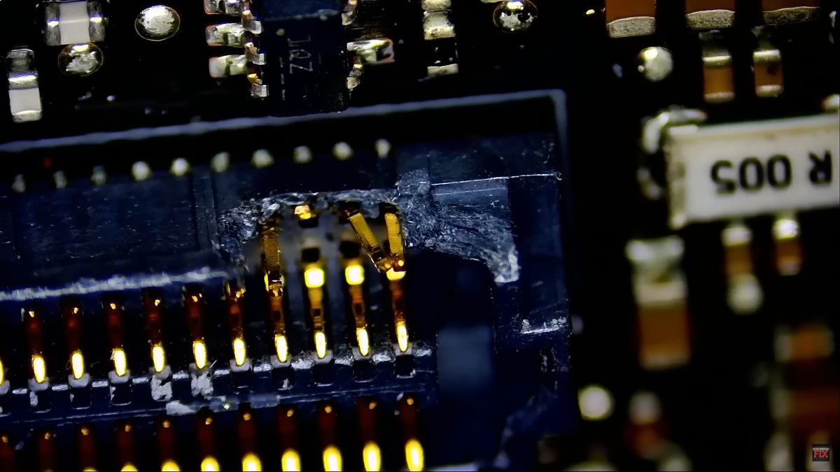 nvidia_rtx5090fe_f3.jpg